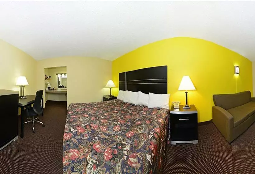 酒店 Days Inn By Wyndham Oil City Conference Center