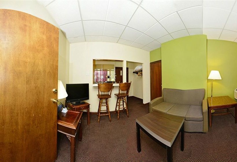 Отель Days Inn By Wyndham Oil City Conference Center