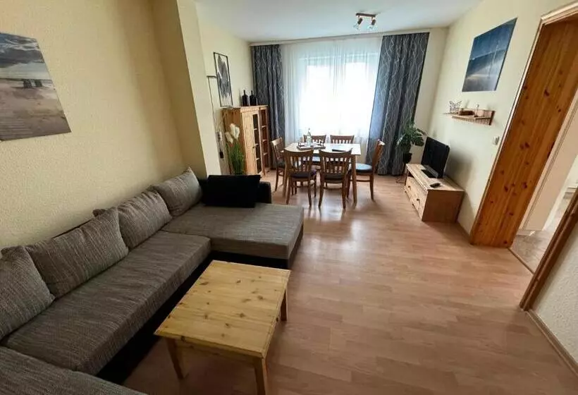 בית מלון כפרי Seeschlösschen & Ostseeperle