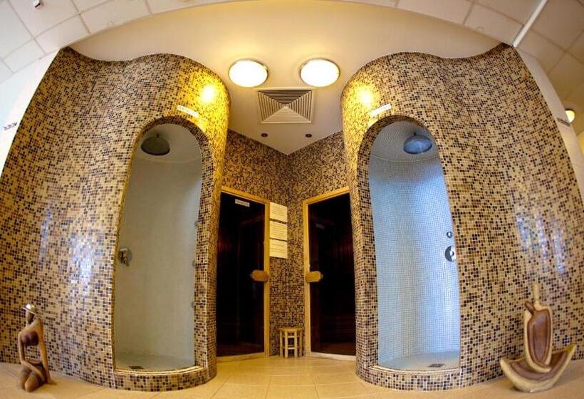 ホテル Granada Conference, Wellness And Sport