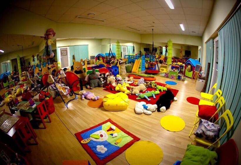 ホテル Granada Conference, Wellness And Sport