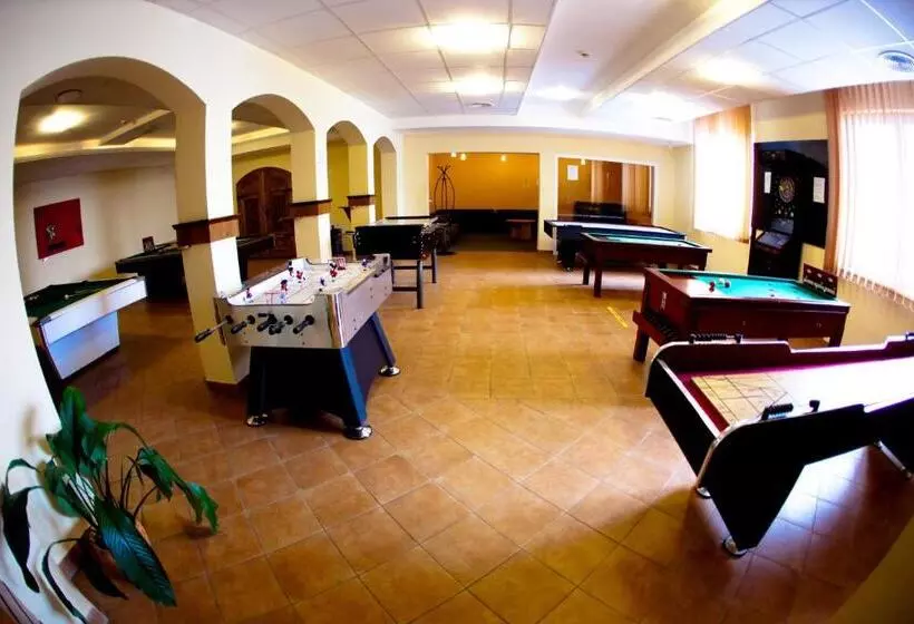 בית מלון כפרי Granada Conference, Wellness And Sport