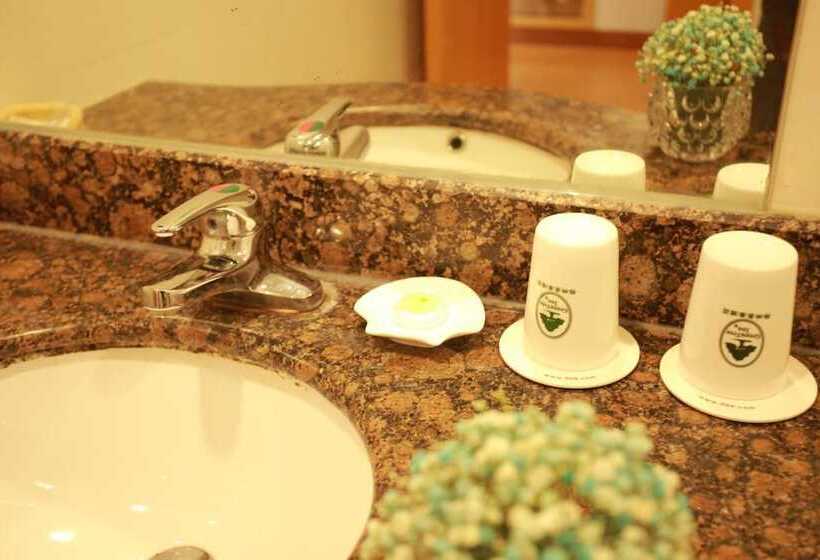 Hotel Greentree inn Suites Hongqiao Airport Branch