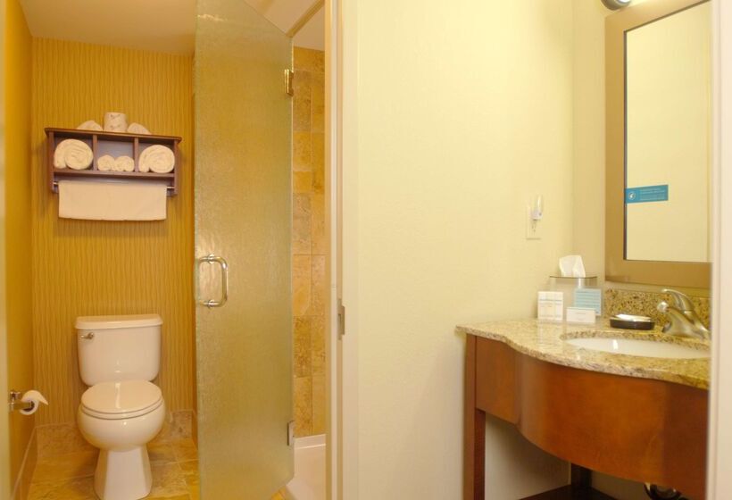 호텔 Hampton Inn Tomah