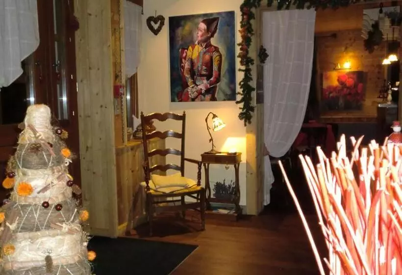 هتل Hôtel La Vallée