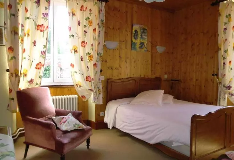 هتل Hôtel La Vallée