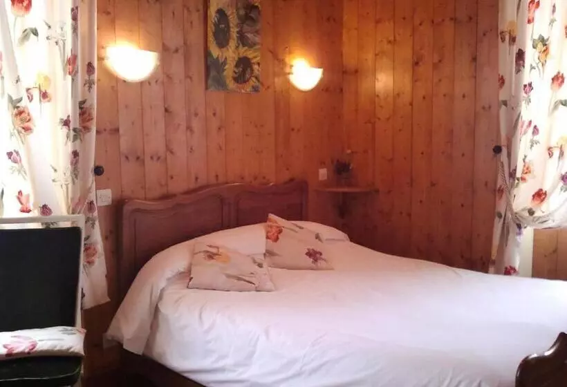 هتل Hôtel La Vallée