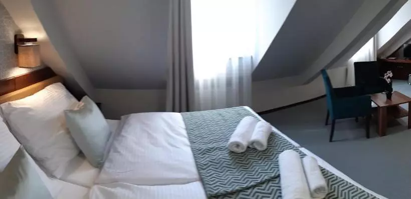 London Boutique Hotel & Restaurant