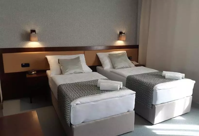 London Boutique Hotel & Restaurant