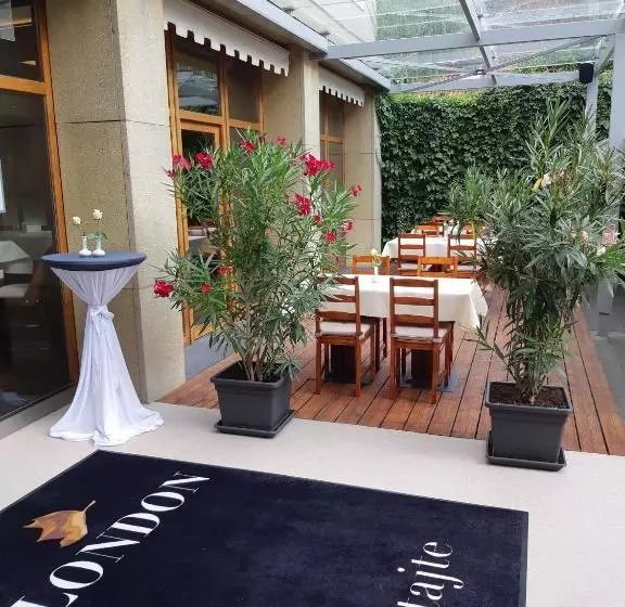 London Boutique Hotel & Restaurant