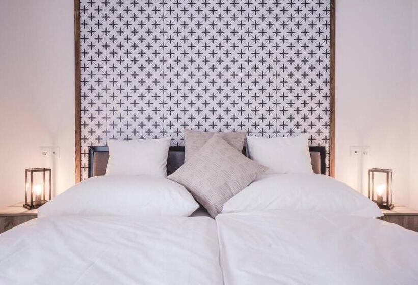 فندق Mathias Rex