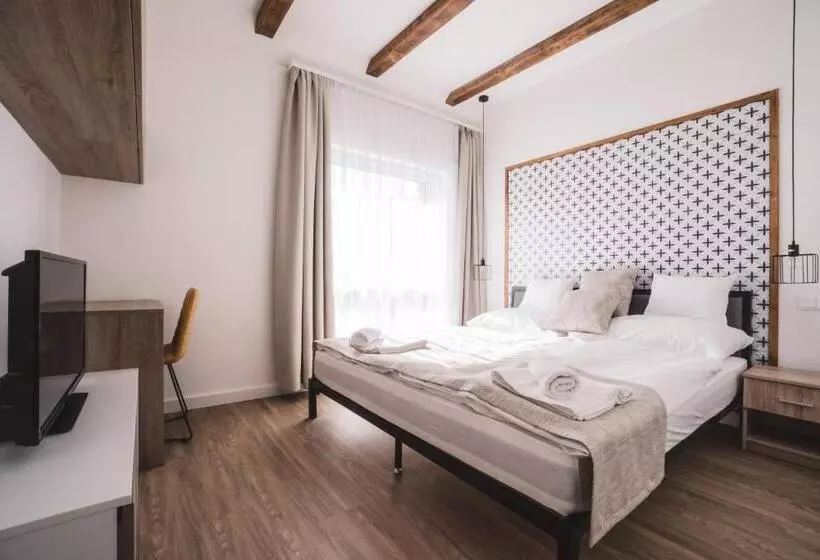 فندق Mathias Rex