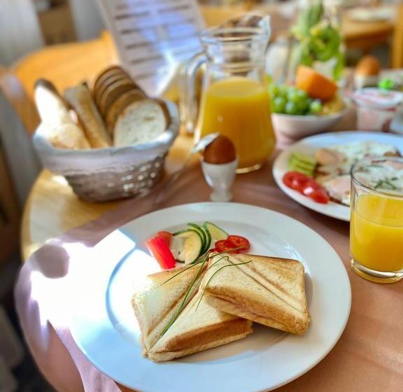 בית מלון כפרי Penzión Tiberia