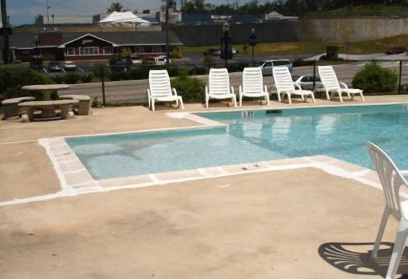 בית מלון כפרי Scottish Inns