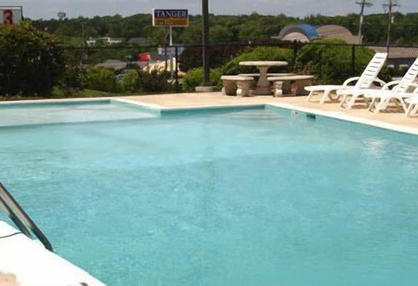 בית מלון כפרי Scottish Inns