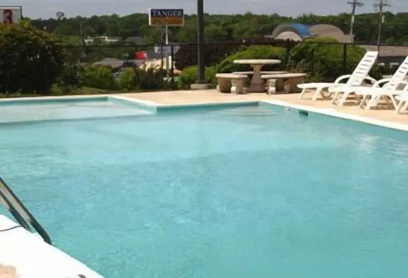 Отель Scottish Inns