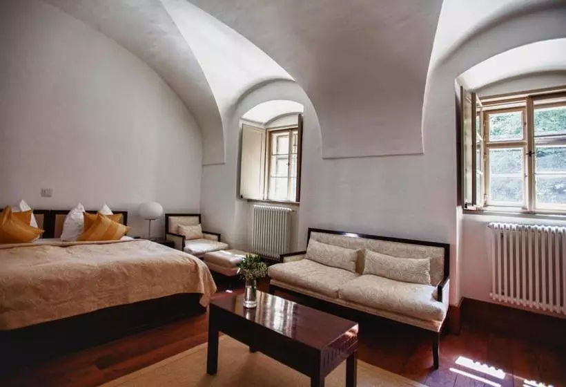 בית מלון כפרי Sopron Monastery