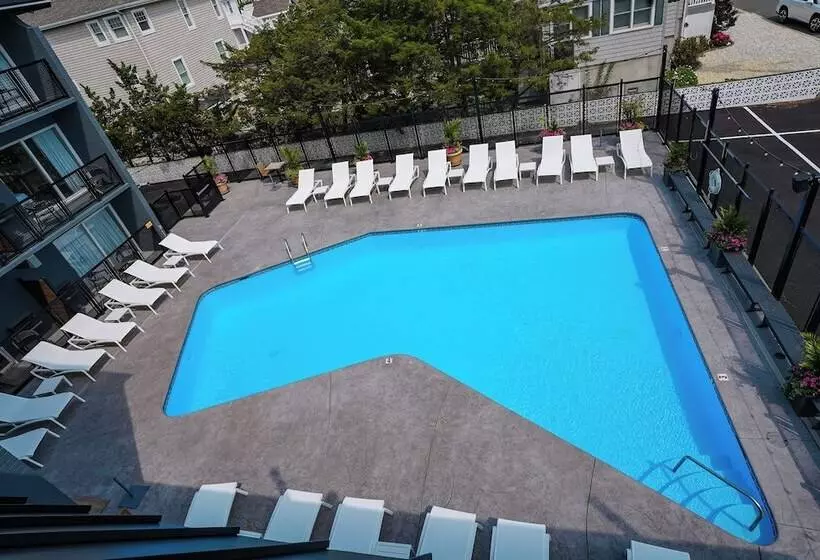 ホテル The Boulevard