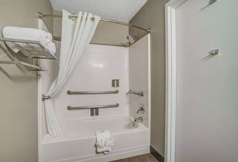 Motel 6 Percival, Ia