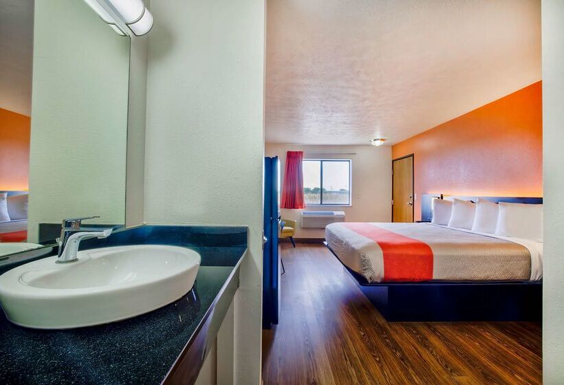 Motel 6 Percival, Ia