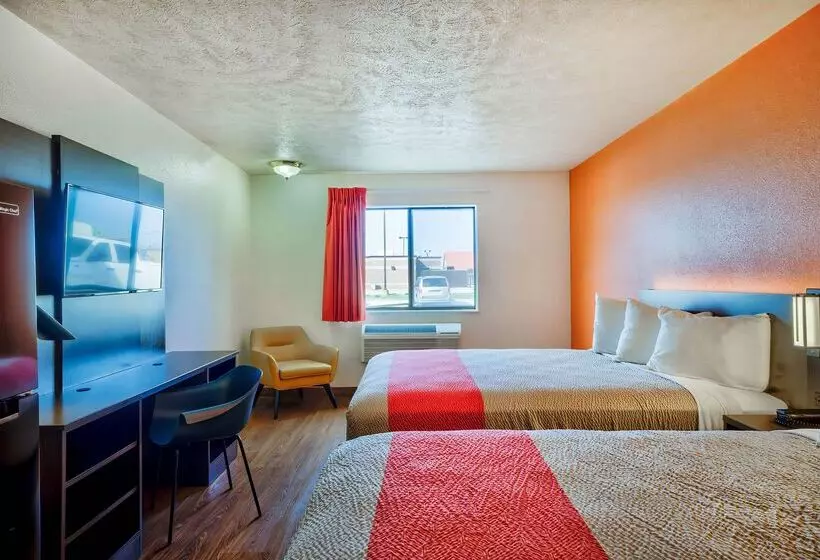 Motel 6 Percival, Ia