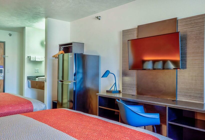 Motel 6 Percival, Ia