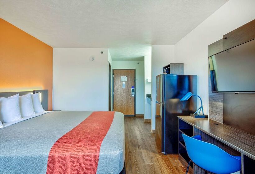 Motel 6 Percival, Ia