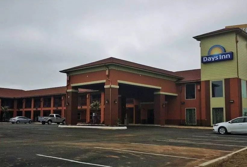 モーテル Days Inn By Wyndham Dilley