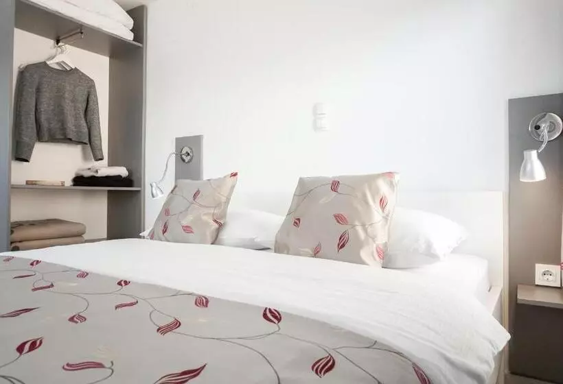 پانسیون Guest House Mlada Lipa