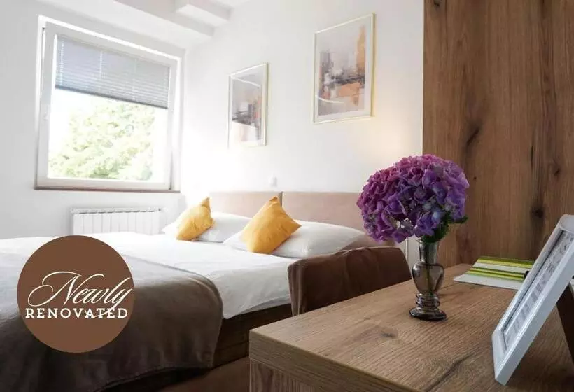 پانسیون Guest House Mlada Lipa