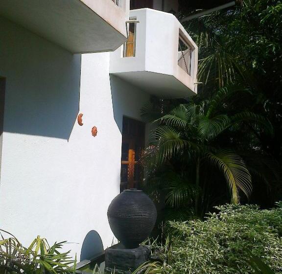 منتجع Roman Beach