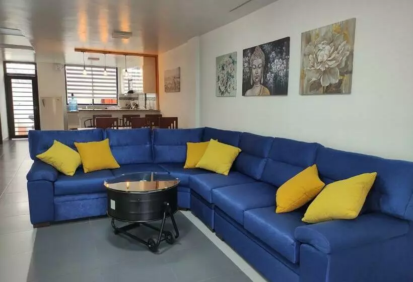 Elegante Apartamento Con Vistas Al Volcán Tungurahua