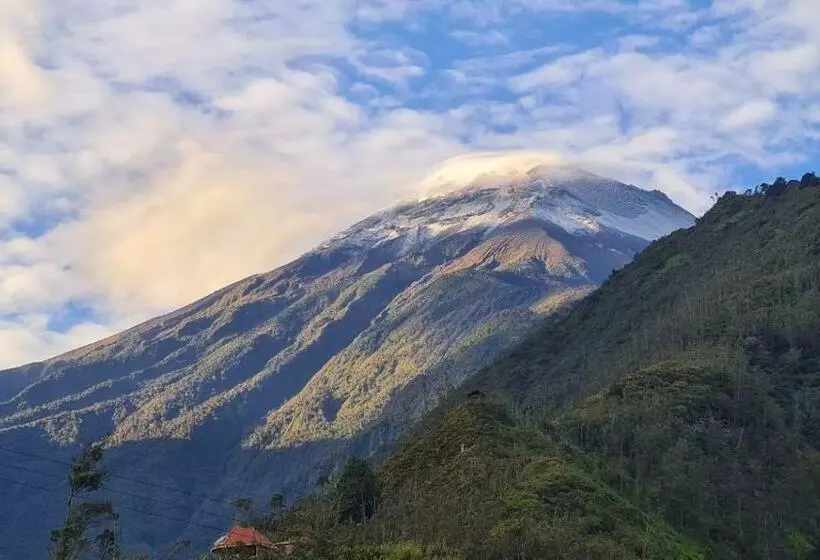 Elegante Apartamento Con Vistas Al Volcán Tungurahua