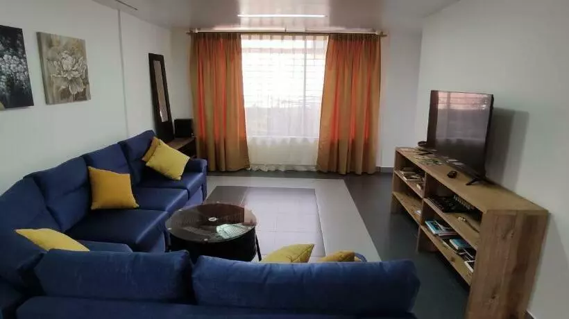 Elegante Apartamento Con Vistas Al Volcán Tungurahua