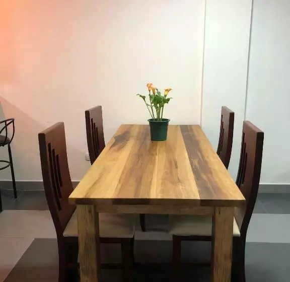 Elegante Apartamento Con Vistas Al Volcán Tungurahua