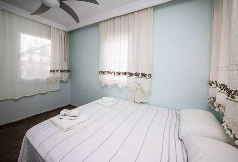 House With Amazing Sea View And Pool In Gumusluk