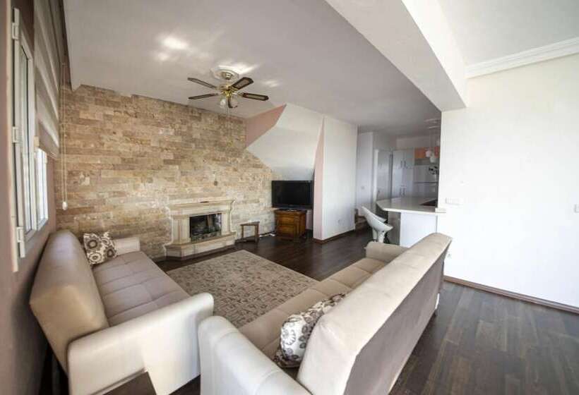 House With Amazing Sea View And Pool In Gumusluk