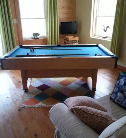 Quiet, Cozy And Comfortable Chalet