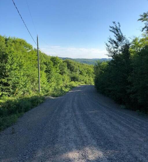 Quiet, Cozy And Comfortable Chalet