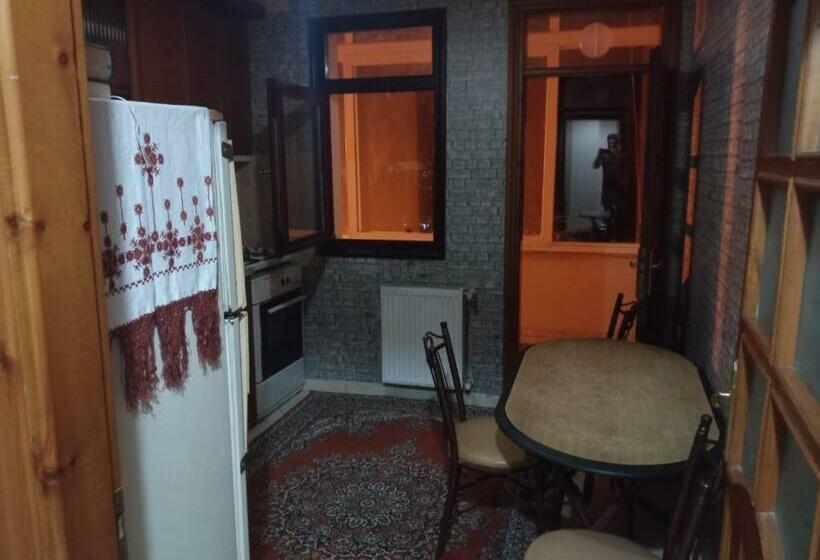 Yalincak Ki̇ralik Dai̇re