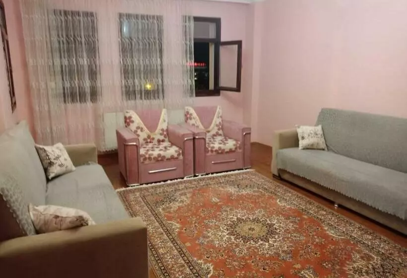 Yalincak Ki̇ralik Dai̇re