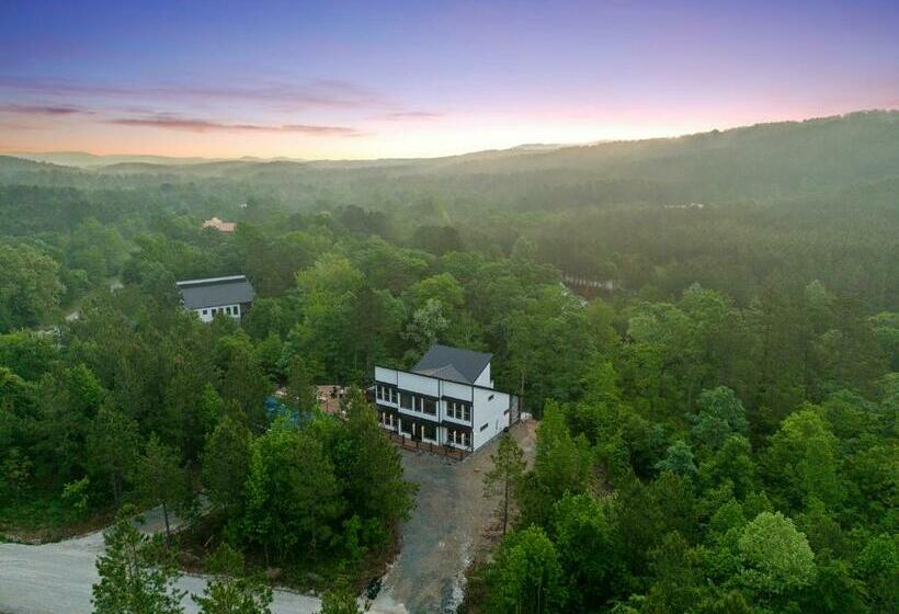 Disconnect2connect Creekside, Pickleball, Gameroom, Hottub, Firepit, Pet Friendly