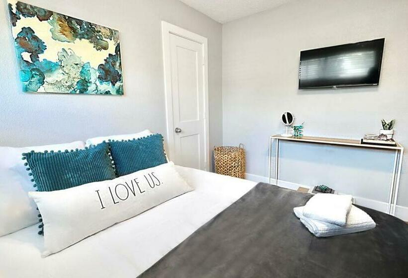 The Boutique Space & Free Parking