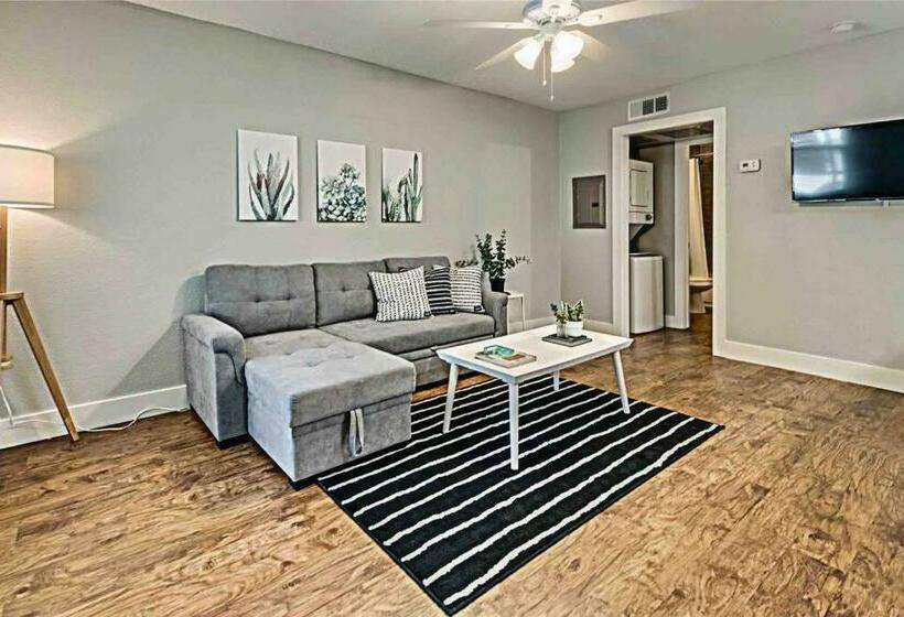 The Boutique Space & Free Parking