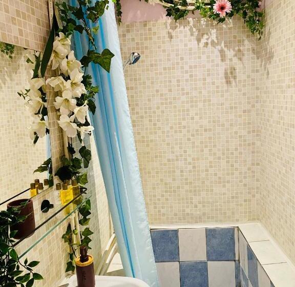 1 Bedroom Apartment Near Kadriorg Swan Pond