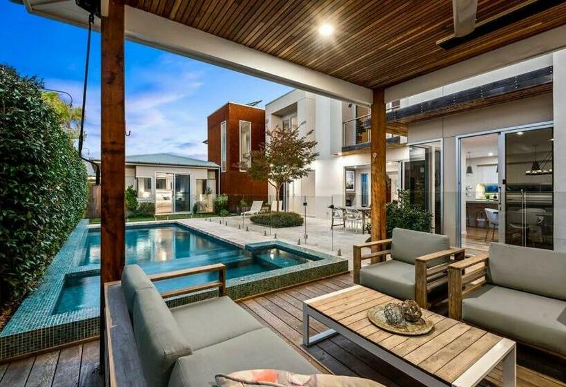 Caanluje Pool & Spa, 250m From The Beach