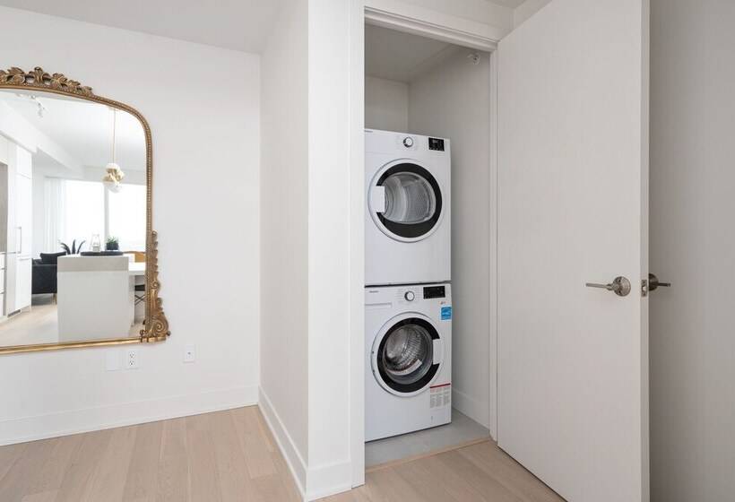 Designer 1br Plus Study Suite