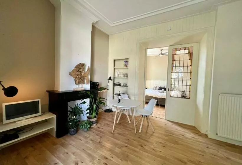 Mel S Apartment 1