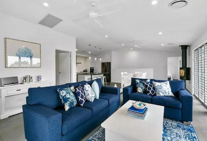 North Facing Apartment Unit 2 13 Angler Street Noosa Heads