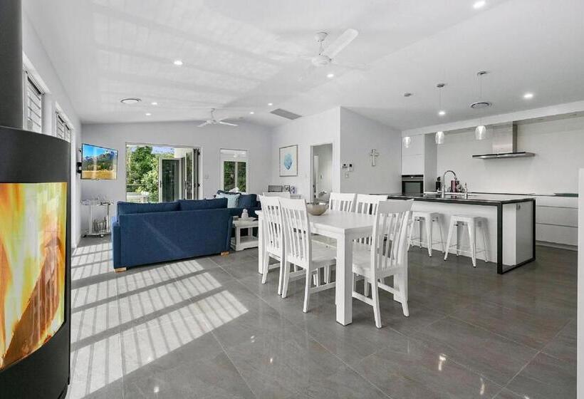 North Facing Apartment Unit 2 13 Angler Street Noosa Heads